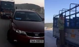 Chiếc xe của lực lượng QLTT Quảng Ninh chặn trước đầu xe tải chở gas. Ảnh căt từ clip.