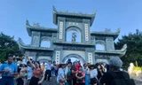 Du lịch tâm linh ở Đà Nẵng hút khách dịp nghỉ lễ