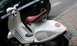 Vespa 946 với biển số đuôi tứ quý 9 ở Hà Nội