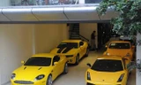 Gara siêu xe màu vàng của đại gia Việt