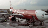 Một chiếc máy bay Airbus A320-200 của AirAsia, cùng loại với chiếc máy bay mất tích sáng nay của hãng. Ảnh: AP.