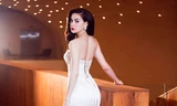 Hồ Ngọc Hà gợi cảm cong vút trong bộ váy cưới lộng lẫy