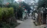 Đường dẫn vào nhà ông Hoàng Nờ.