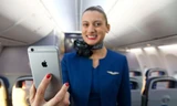 Từ 2015, toàn bộ phi hành đoàn cua United Airlines sẽ được phát iPhone 6 Plus miễn phí để sử dụng.