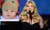 Kelly Clarkson “khoe” con gái trước khi sang Việt Nam