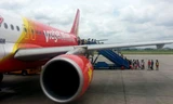 Chuyến bay VJ153 bị chậm làm ảnh hưởng dây chuyền tới 5 chuyến bay khác.