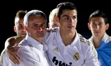 Laportamuốn đưa cả Mourinho lẫn Ronaldo về Barcelona.