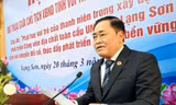 Chủ tịch UBND tỉnh Lạng Sơn đối thoại với thanh niên. Ảnh: Duy Chiến.