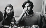 Những ngày đầu tiên, ngay cả Steve Jobs lẫn Steve Wozniak, 2 nhà đồng sáng lập Apple, cũng khó tin rằng có ngày công ty của mình sẽ cán mốc giá trị nghìn tỷ USD