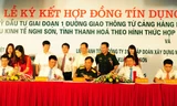Lễ ký kết hợp đồng tín dụng giữa các chi nhánh Vietcombank và liên danh nhà đầu tư