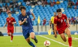 HLV U23 Thái Lan chúc mừng chức vô địch của U23 Việt Nam 