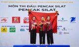 Các VĐV Nguyễn Thị Thu Hà, Nguyễn Thị Huyền, Vương Thị Bình mang về tấm HCV đầu tiên, giúp Penak Silat cởi bỏ áp lực. Ảnh Như Ý