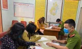 Tụ tập 'buôn chuyện' trong mùa dịch, 4 người phụ nữ bị xử phạt 