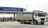 Bộ GTVT kéo dài thời gian giảm phí sử dụng đường bộ.