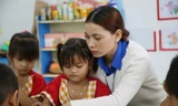 Niềm vui của cô giáo trẻ vùng cao là thấy các em đến lớp đông đủ 