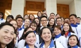  Gặp mặt giáo viên dân tộc thiểu số trong chương trình “Chia sẻ cùng thầy cô“