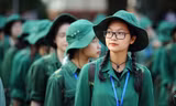 Nữ sinh trường ĐH Ngoại ngữ trải nghiệm hành, trú quân trong kỳ học ngoại khoá