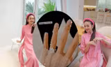 Qua loạt động thái này, siêu mẫu Thanh Hằng đang ngầm hé lộ sắp lên xe hoa?