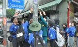 Mùa Hè Xanh: Tuổi trẻ Gò Vấp (TP.HCM) xuống đường cải tạo mỹ quan thành phố