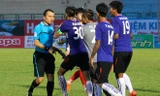 Đội bóng Myanmar vây đánh trọng tài Việt Nam
