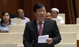 Bộ trưởng Xây dựng Trịnh Đình Dũng tại phiên thảo luận.