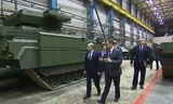 Putin thị sát xe chiến đấu bộ binh giống xe tăng Armata