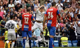 Ronaldo lập kỷ lục trong ngày Real đại thắng