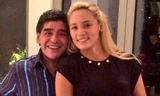 Maradona và bạn gái kém ông 30 tuổi, Oliva.