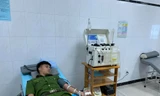 Trung sỹ Trần Nam Cường tham gia hiến máu