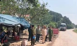 Lực lượng làm nhiệm vụ tại các chốt kiểm dịch ở Lạng Sơn .Ảnh: H.H