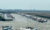 Máy bay đỗ la liệt sân bay Nội Bài, Tân Sơn Nhất do dịch COVID-19