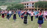 Giờ thể dục của học sinh Lào Cai. (Ảnh: Quý Trung/TTXVN).
