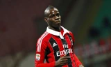Arsenal dồn tiền để chiêu mộ Balotelli.