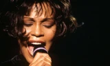 Diva Whitney Houston là chủ nhân của nhiều bản tình ca bất hủ như 'I Will Always Love You', 'Where Do Broken Hearts Go'...