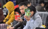 Các hãng mỳ ăn liền Trung Quốc đang đẩy mạnh các loại mỳ cao cấp. (Ảnh: Imagine China)