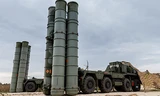 Hệ thống phòng không S-400 của Nga trực sẵn sàng chiến đấu. Ảnh: Bộ Quốc phòng Nga