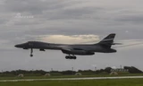 [ẢNH] Máy bay ném bom B-1B Lancer của Mỹ xuất hiện ở đảo Guam