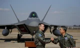 Mỹ đưa F-22 tới Hàn Quốc, báo Trung Quốc nói ‘bầy sói đang đến’