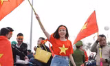 Huỳnh Thúy Vi: Sắc đỏ nhuộm quanh sân Mỹ Đình, không còn cảm giác lạnh