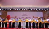 Cắt băng khánh thành