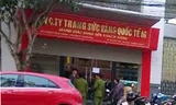 Công ty vàng trang sức quốc tế IG có địa chỉ tại số 98 phố Đinh Công Tráng, phường Ba Đình, Tp Thanh Hóa đang bị khám xét. Ảnh: Hoàng Lam