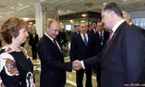  Ông Poroshenko không nói chuyện Crimea khi gặp ông Putin