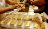 Vàng tiếp tục giảm giá, tuột mốc 35,5 triệu đồng