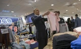 Tổng thống Mỹ mua áo 'made in Vietnam' tặng vợ