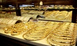 USD lại nhảy múa, giá vàng tăng nhẹ