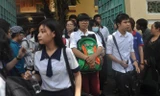 Thí sinh sau khi kết thúc bài thi môn Toán tại TPHCM.