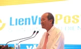 Ông Dương Công Minh – Chủ tịch HĐQT LienVietPostBank phát biểu tại Đại hội cổ đông 2015.