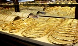 Giá vàng quay đầu giảm, thu hẹp khoảng cách