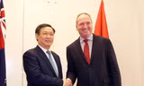Phó Thủ tướng Vương Đình Huệ và Quyền Thủ tướng Ausatralia Barnaby Joyce.