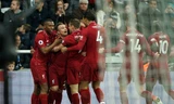 Các cầu thủ Liverpool ăn mừng bàn quyết định.